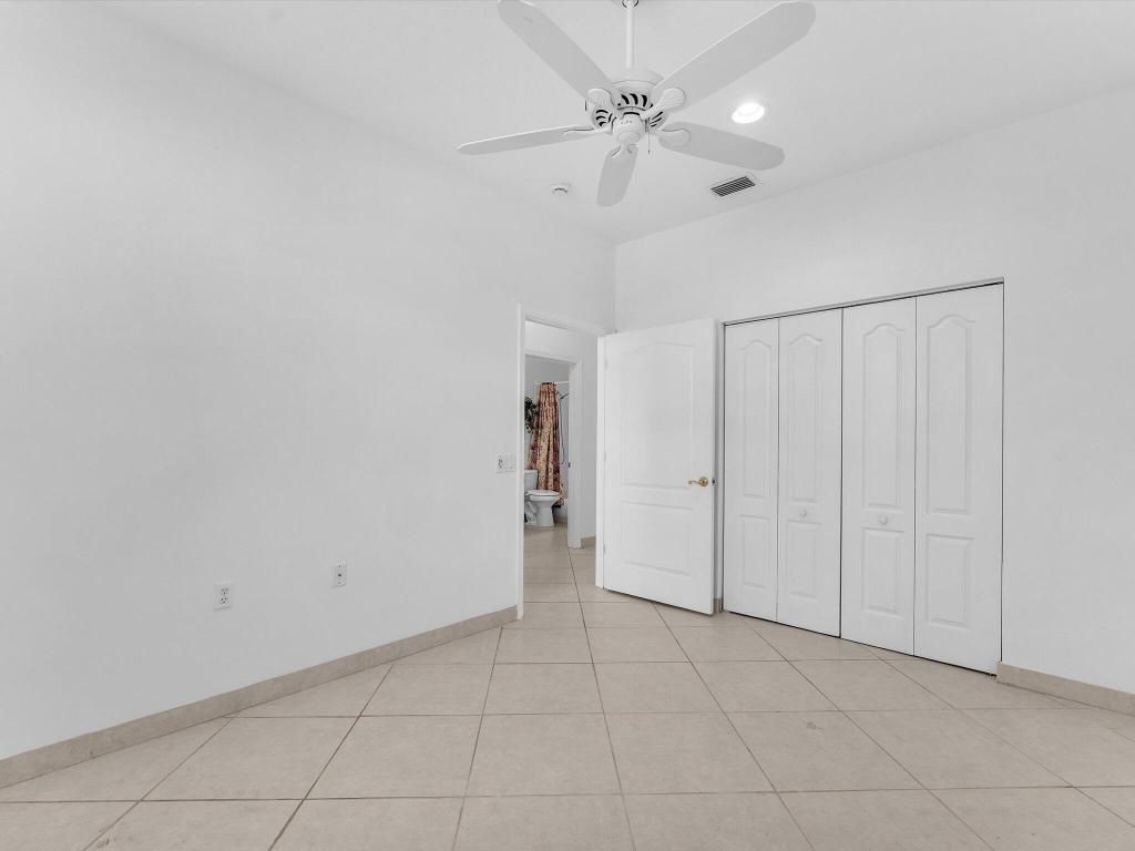 Image 14 of property listing at 7863 NW 61st Terrace, Parkland, FL 33067