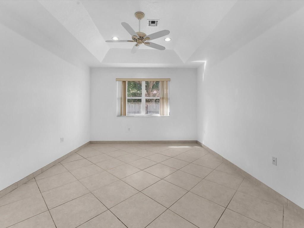 Image 26 of property listing at 7863 NW 61st Terrace, Parkland, FL 33067