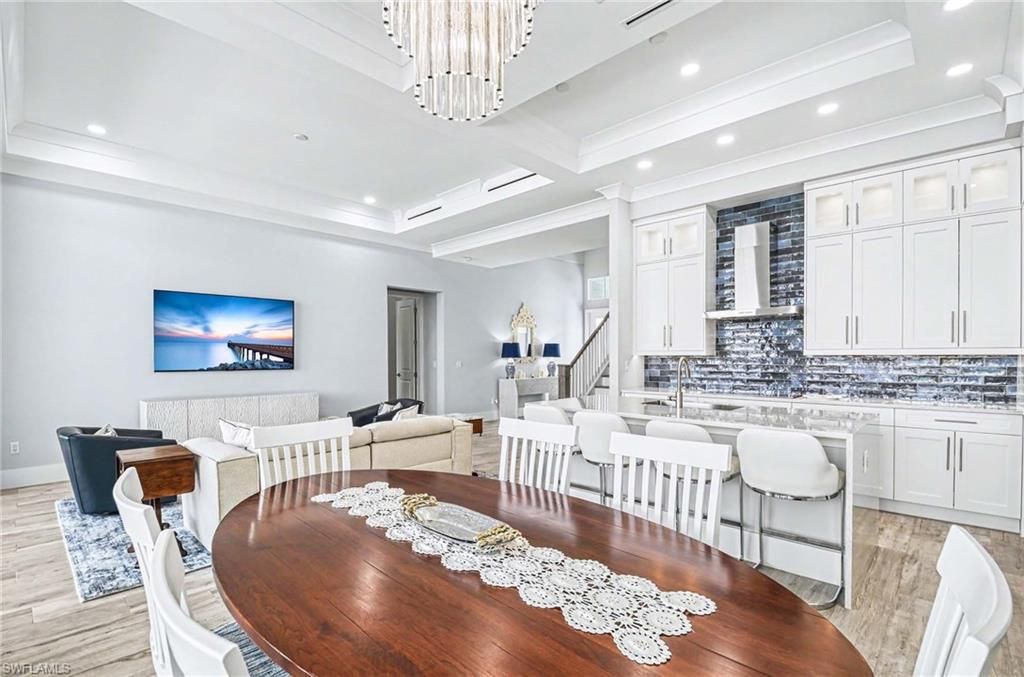 62 Dolphin CIR, NAPLES, FL 34113 — photo 5
