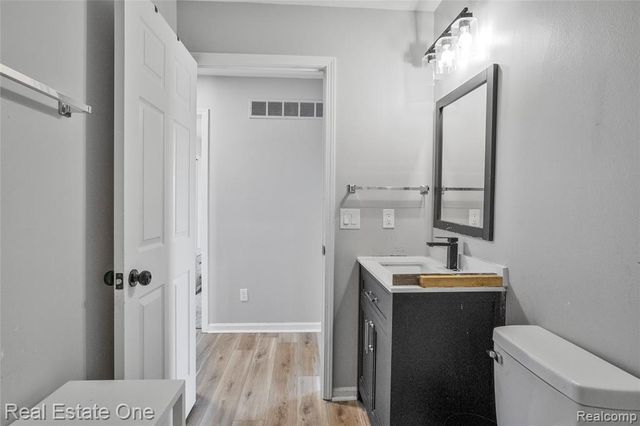 1575 Pebble Beach Drive, Pontiac, MI 48340