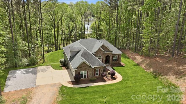 8810 Windygap Road, Charlotte, NC 28278