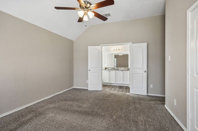 217 Troy Lane, Red Oak, TX 75154