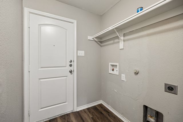 217 Troy Lane, Red Oak, TX 75154