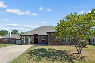217 Troy Lane, Red Oak, TX 75154