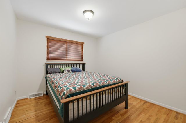 31651 Carmody Street, Warren, MI 48092