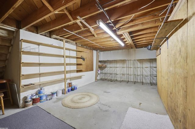 31651 Carmody Street, Warren, MI 48092