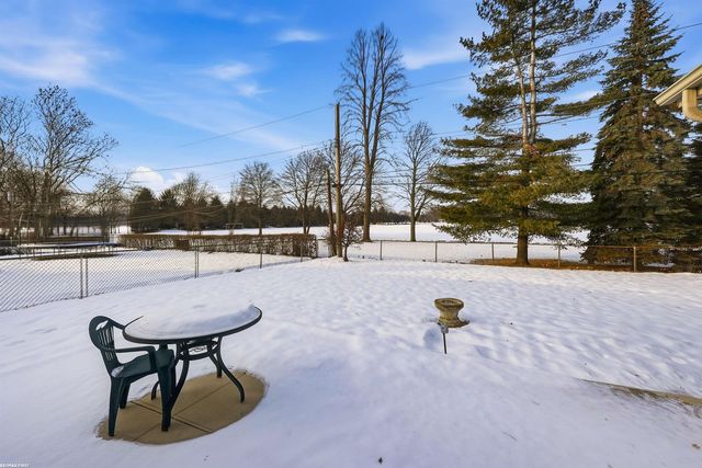 31651 Carmody Street, Warren, MI 48092