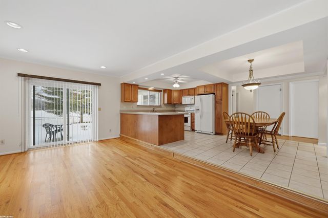 31651 Carmody Street, Warren, MI 48092