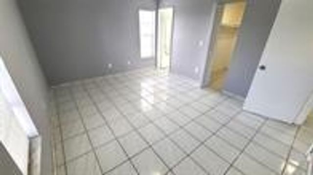 2800 NW 56th Avenue A304, Lauderhill, FL 33313