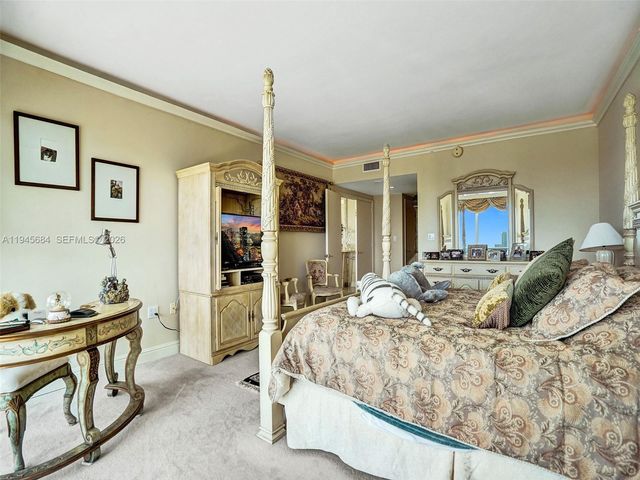 19955 NE 38th Court 901, Aventura, FL 33180