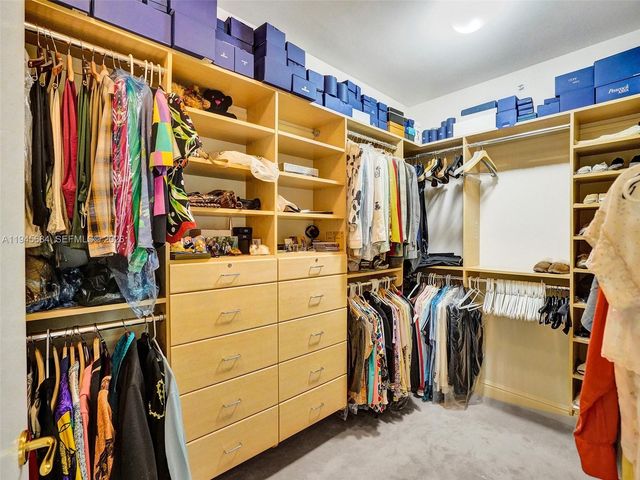 19955 NE 38th Court 901, Aventura, FL 33180