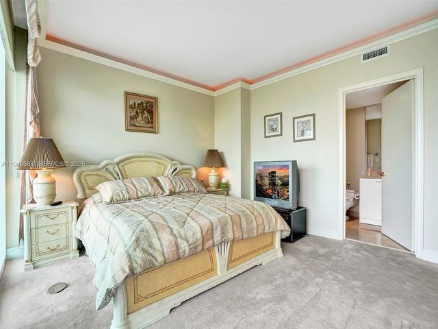 19955 NE 38th Court 901, Aventura, FL 33180