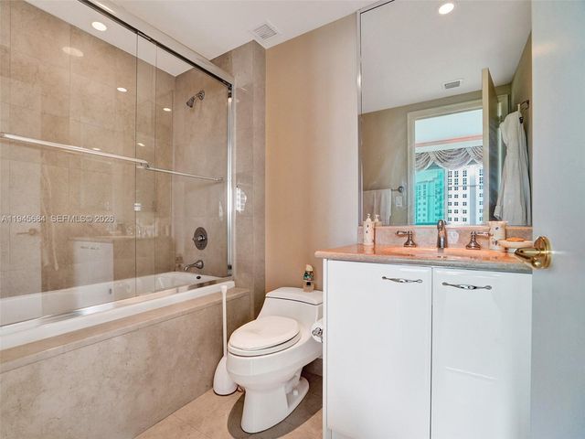 19955 NE 38th Court 901, Aventura, FL 33180