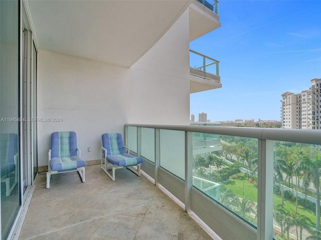 19955 NE 38th Court 901, Aventura, FL 33180