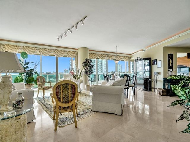 19955 NE 38th Court 901, Aventura, FL 33180