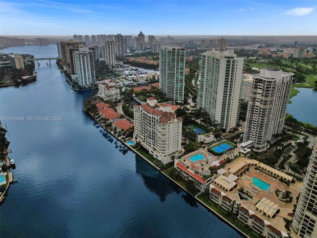 19955 NE 38th Court 901, Aventura, FL 33180