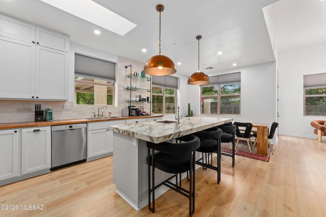 11211 E Shady Lane, Tucson, AZ 85749
