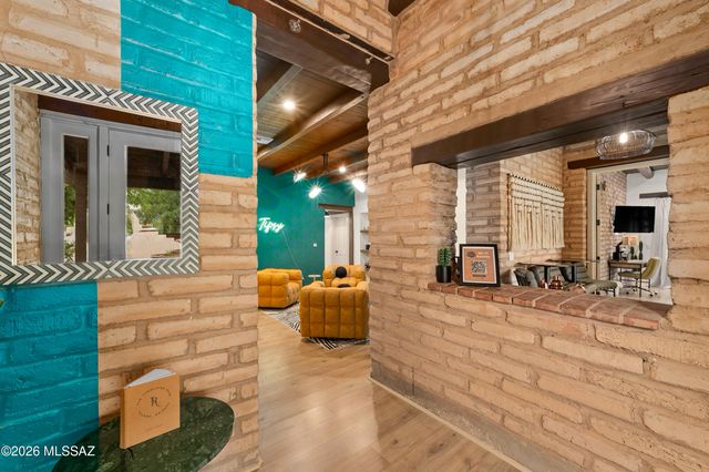 11211 E Shady Lane, Tucson, AZ 85749