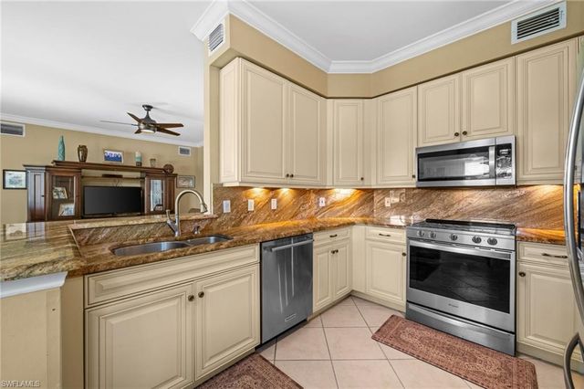 3908 Forest Glen BLVD # 101, Naples, FL 34114