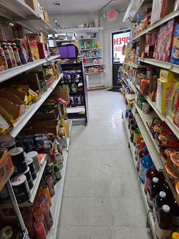 67-69 Austin St, New Bedford, MA 02740