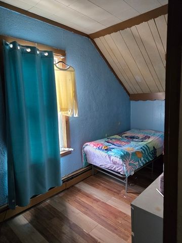 67-69 Austin St, New Bedford, MA 02740