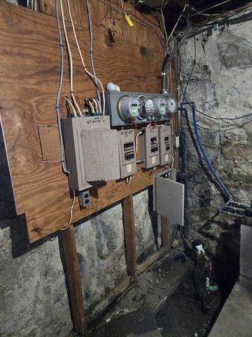 67-69 Austin St, New Bedford, MA 02740