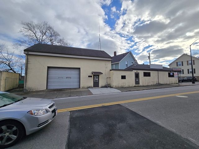 67-69 Austin St, New Bedford, MA 02740