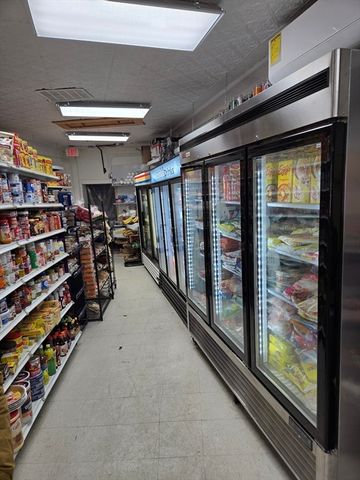 67-69 Austin St, New Bedford, MA 02740