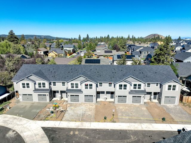 20487 SE Bard Court 11, Bend, OR 97702