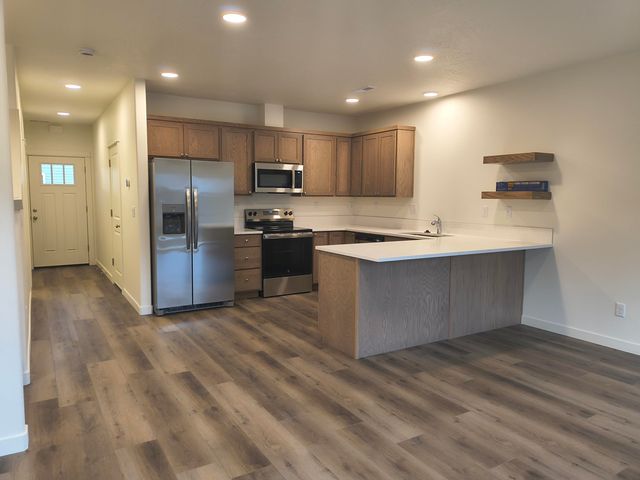 20487 SE Bard Court 11, Bend, OR 97702