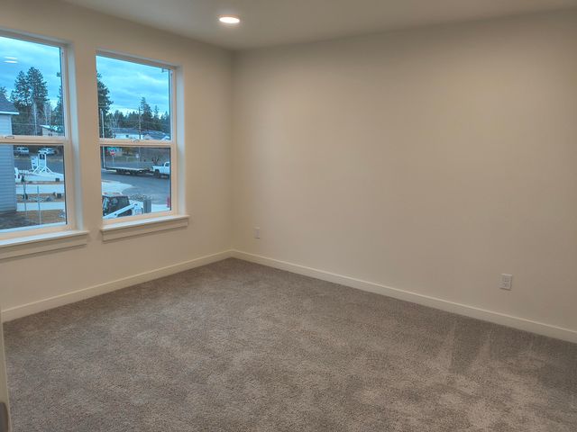 20487 SE Bard Court 11, Bend, OR 97702