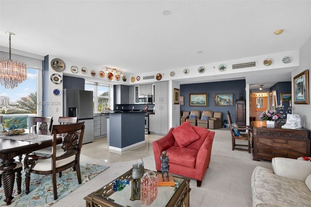 7910 Harbor Island Dr 406, North Bay Village, FL 33141