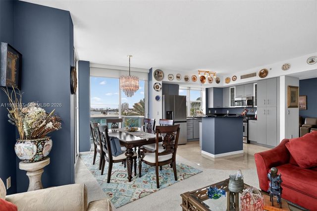 7910 Harbor Island Dr 406, North Bay Village, FL 33141