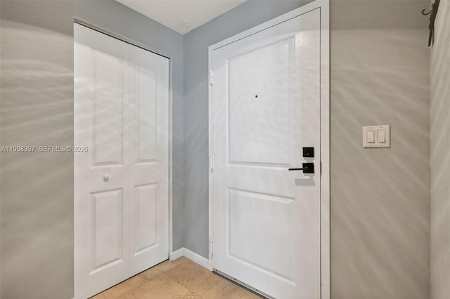 7910 Harbor Island Dr 406, North Bay Village, FL 33141