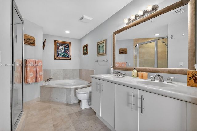 7910 Harbor Island Dr 406, North Bay Village, FL 33141