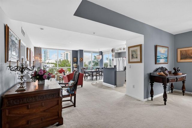 7910 Harbor Island Dr 406, North Bay Village, FL 33141