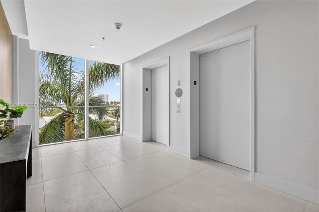 7910 Harbor Island Dr 406, North Bay Village, FL 33141