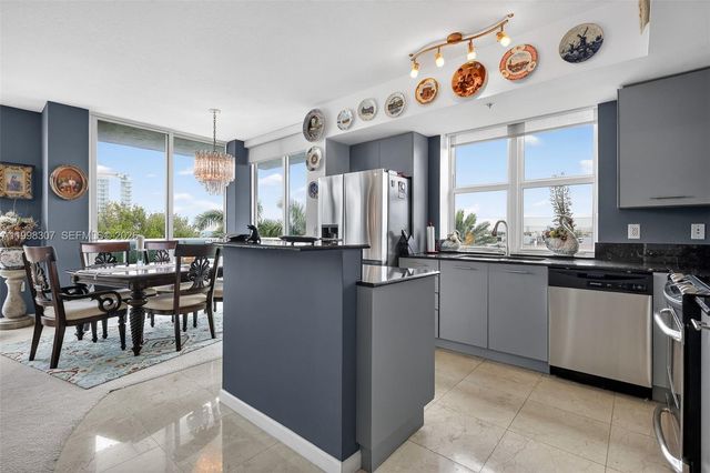 7910 Harbor Island Dr 406, North Bay Village, FL 33141