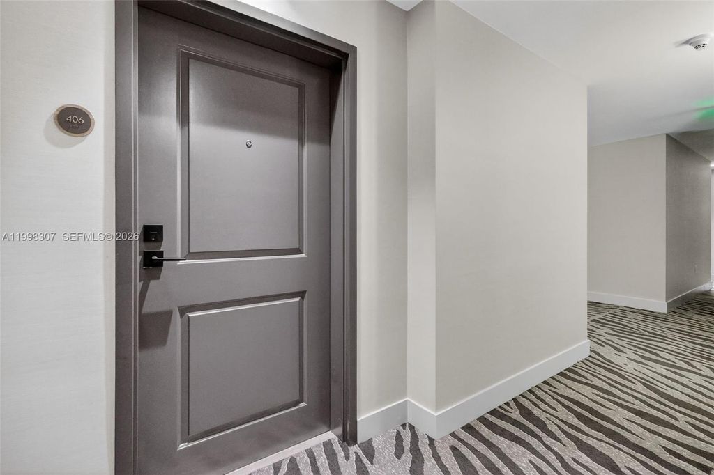 7910 Harbor Island Dr 406, North Bay Village, FL 33141