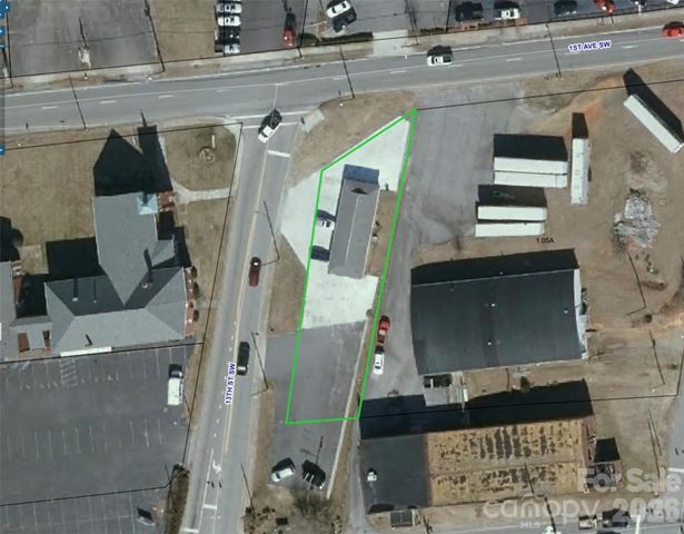 121 13th Street SW, Hickory, NC 28602