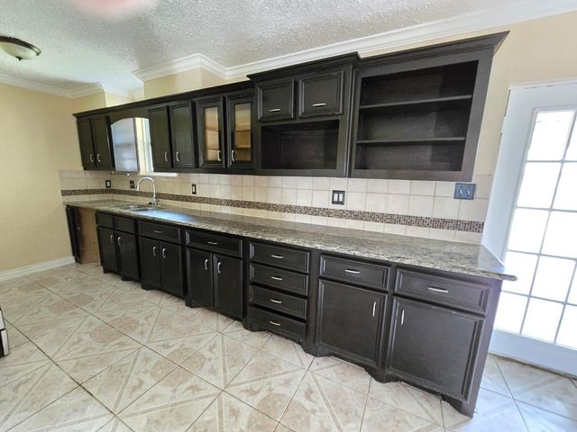 822 Ivyhollow Drive, Channelview, TX 77530