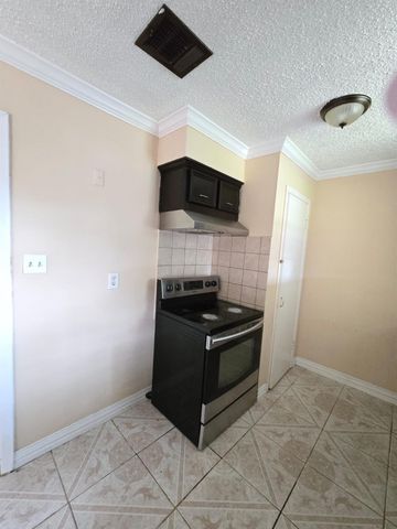 822 Ivyhollow Drive, Channelview, TX 77530