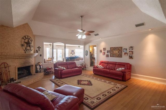 2517 E Mile 4 Road, Mission, TX 78573