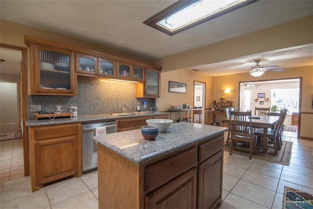 2517 E Mile 4 Road, Mission, TX 78573