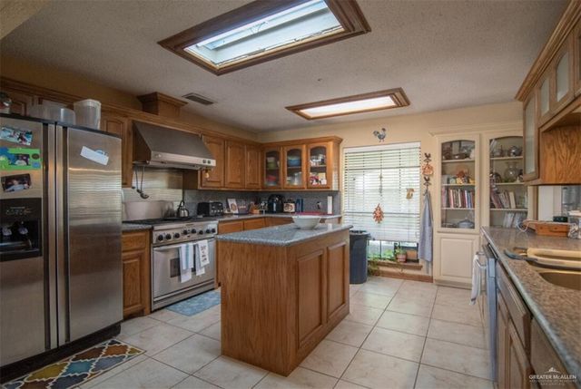 2517 E Mile 4 Road, Mission, TX 78573