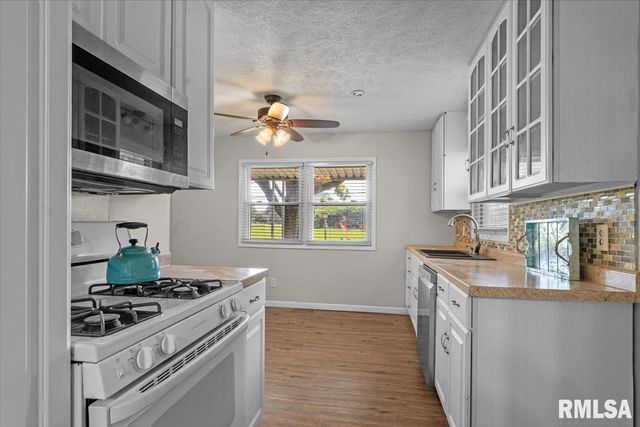 101 Adloff Lane, Springfield, IL 62703
