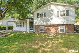 101 Adloff Lane, Springfield, IL 62703