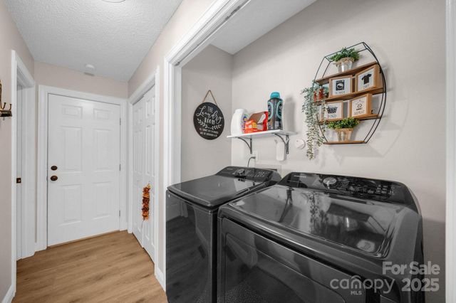 2581 Double Island Road, Green Mountain, NC 28740