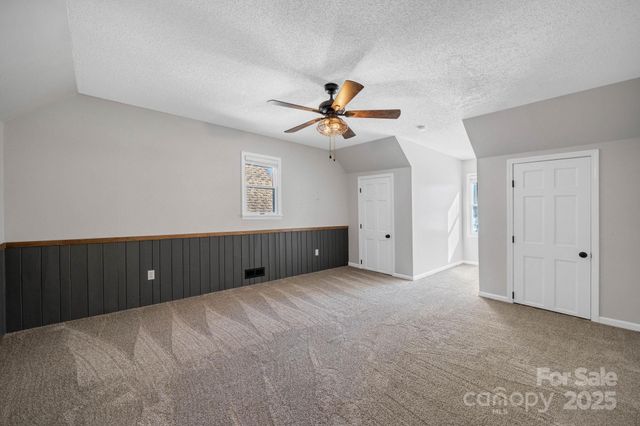 2581 Double Island Road, Green Mountain, NC 28740