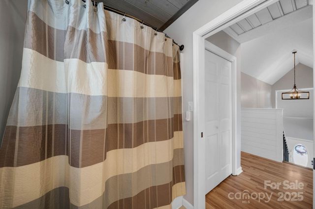 2581 Double Island Road, Green Mountain, NC 28740